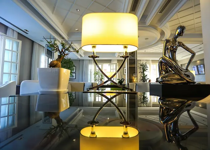 君主酒店 爱尔巴桑