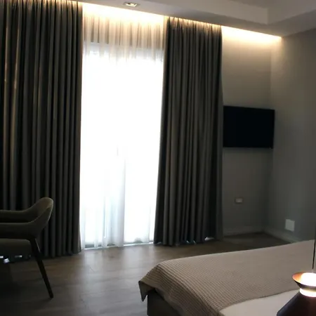 Hotel Monarch 2*