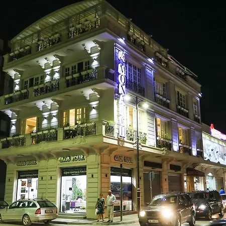 Hotel Monarch